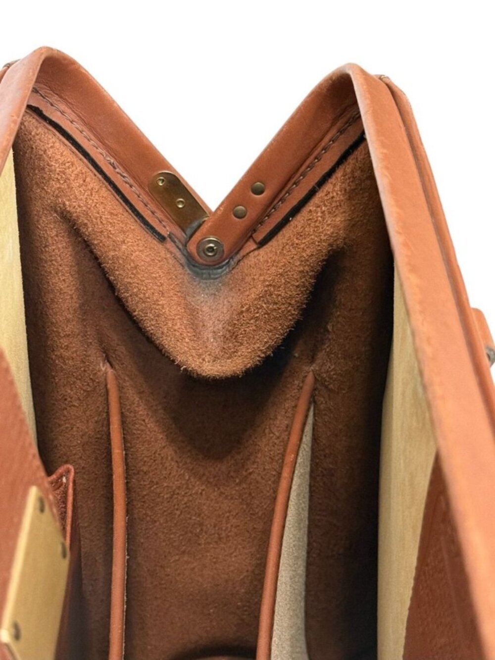Vintage Coach Doctor Bag Briefcase British Tan Leather Framed 17x13x6 No Key USA - Picture 14 of 16